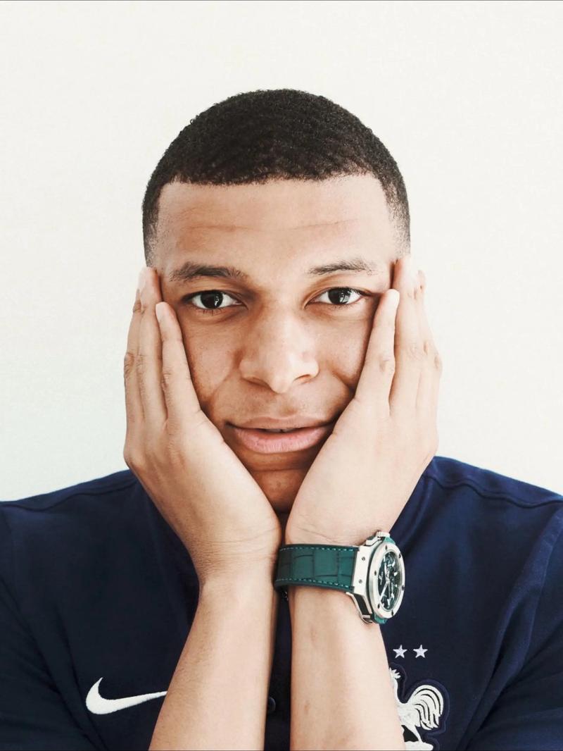 8胜1平，皇马在蒂尔潘执法的欧冠比赛中保持着不败成绩（蒂尔潘主哨欧冠，皇马9战不败：8胜1平）