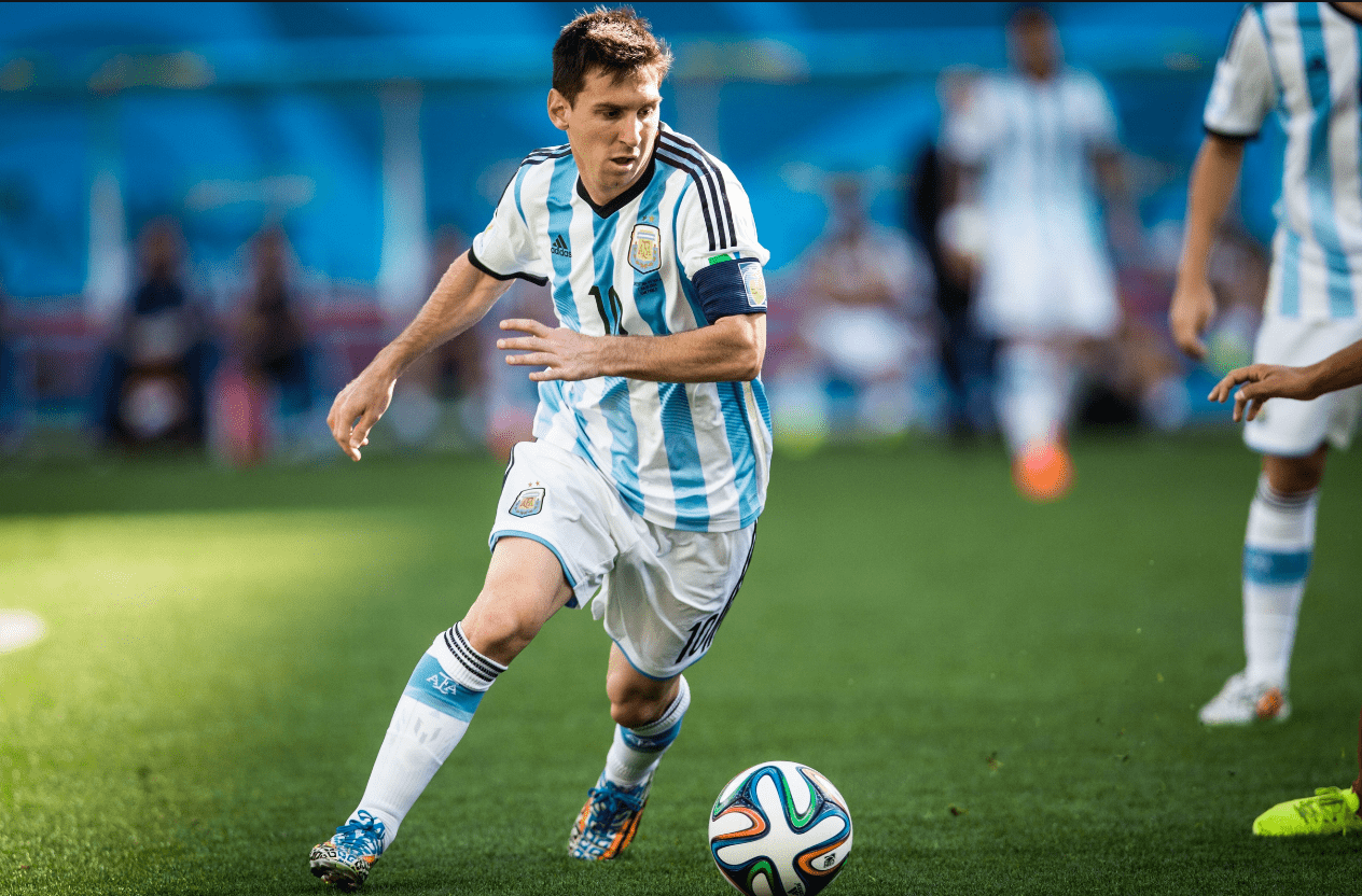 球队攻防节奏非常平衡（球队攻守节奏相当均衡）