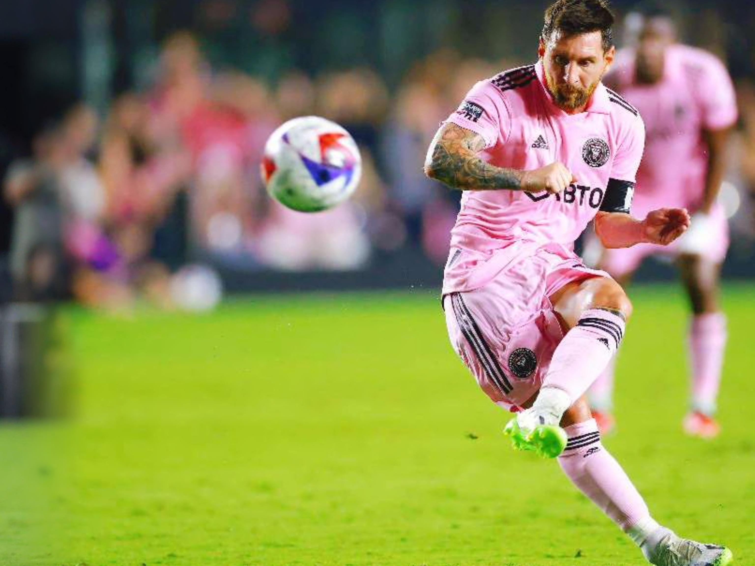 爆冷！争冠格局大乱，埃梅里神了：疯狂7连胜，距离榜首3分（冷门爆发！争冠形势洗牌，埃梅里豪取7连胜，距榜首仅3分）